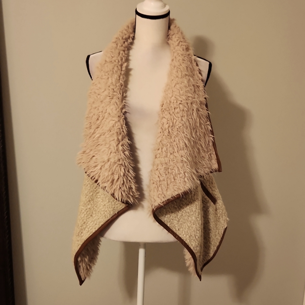 VICI faux fur/leather trim vest